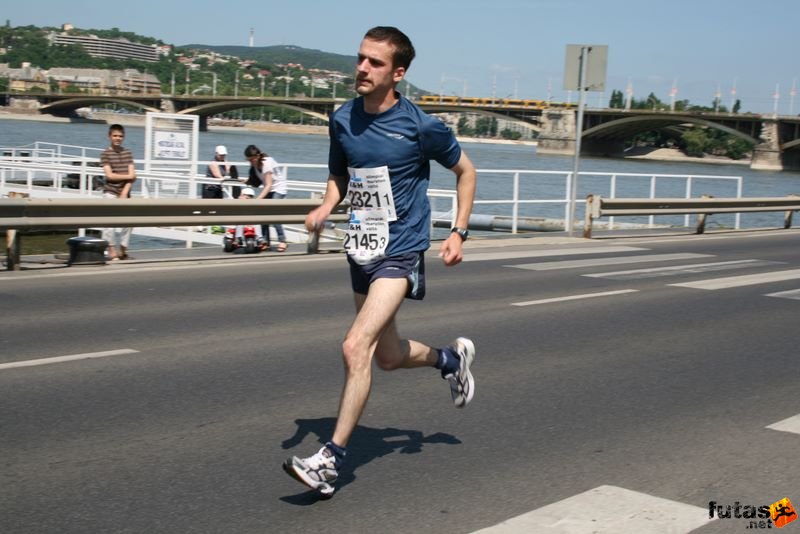K&H Olimpiai Maraton és félmaraton váltó futás Budapest képek 1. fotók maraton_0922.jpg maraton_0922.jpg