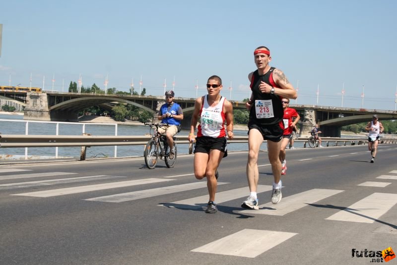 K&H Olimpiai Maraton és félmaraton váltó futás Budapest képek 1. fotók maraton_0923.jpg maraton_0923.jpg