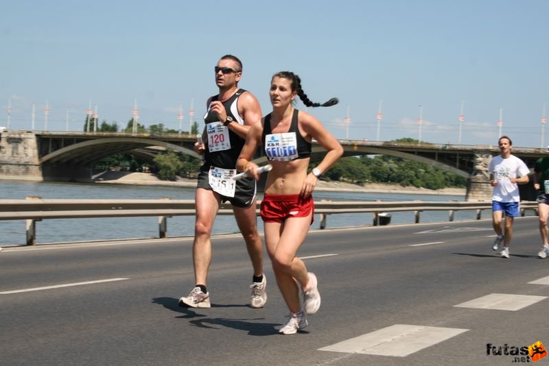 K&H Olimpiai Maraton és félmaraton váltó futás Budapest képek 1. fotók maraton_0934.jpg maraton_0934.jpg