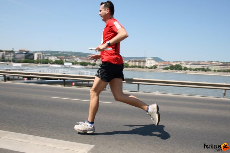K&H Olimpiai Maraton és félmaraton váltó futás Budapest képek 1. fotók maraton_0937.jpg maraton_0937.jpg
