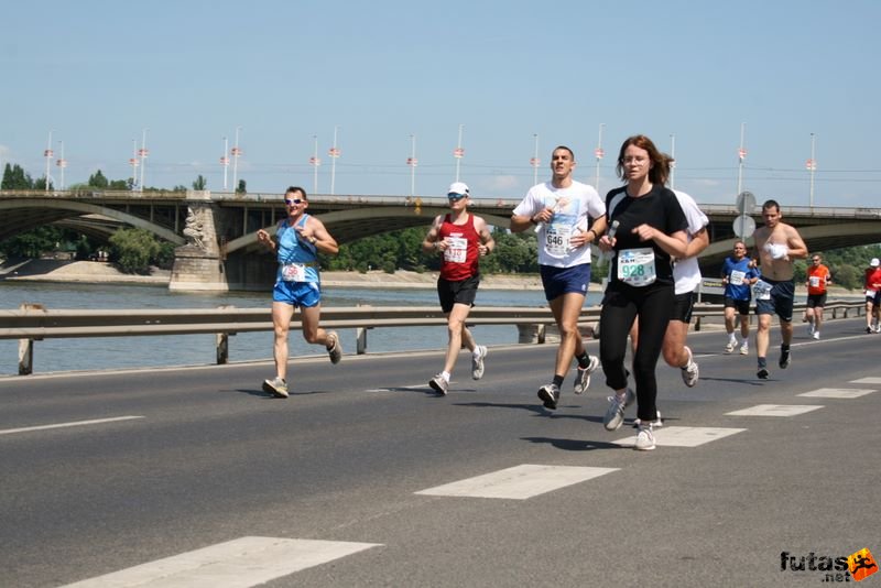 K&H Olimpiai Maraton és félmaraton váltó futás Budapest képek 1. fotók maraton_0948.jpg maraton_0948.jpg