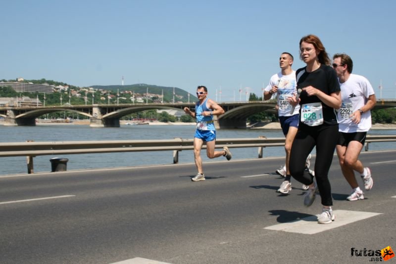 K&H Olimpiai Maraton és félmaraton váltó futás Budapest képek 1. fotók maraton_0949.jpg maraton_0949.jpg