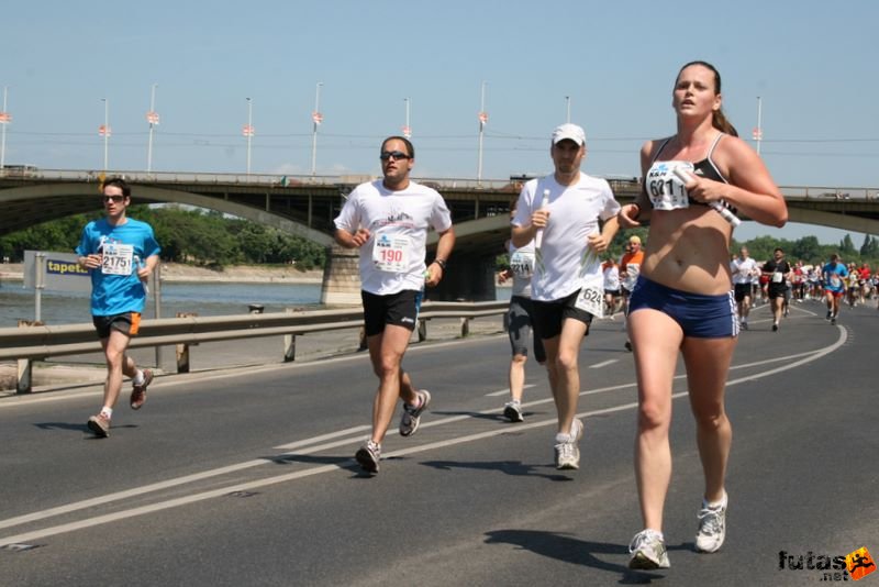 K&H Olimpiai Maraton és félmaraton váltó futás Budapest képek 1. fotók maraton_0957.jpg maraton_0957.jpg