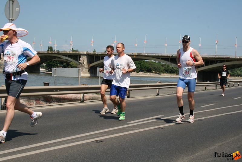 K&H Olimpiai Maraton és félmaraton váltó futás Budapest képek 1. fotók maraton_0964.jpg maraton_0964.jpg