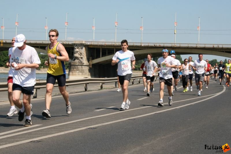 K&H Olimpiai Maraton és félmaraton váltó futás Budapest képek 1. fotók maraton_0970.jpg maraton_0970.jpg