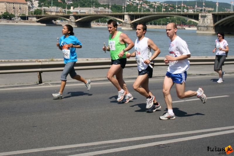 K&H Olimpiai Maraton és félmaraton váltó futás Budapest képek 1. fotók maraton_0973.jpg maraton_0973.jpg