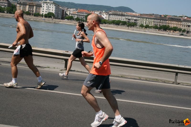 K&H Olimpiai Maraton és félmaraton váltó futás Budapest képek 1. fotók maraton_0974.jpg maraton_0974.jpg