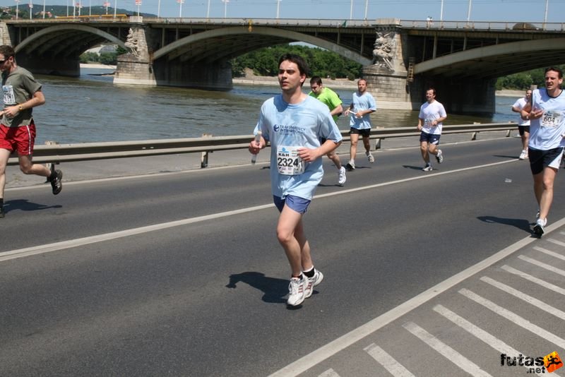 K&H Olimpiai Maraton és félmaraton váltó futás Budapest képek 1. fotók maraton_0980.jpg maraton_0980.jpg