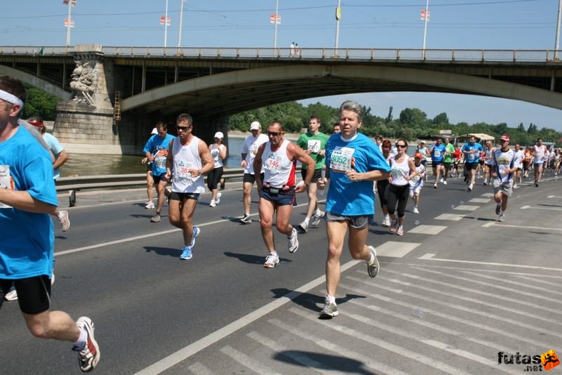 K&H Olimpiai Maraton és félmaraton váltó futás Budapest képek 1. fotók maraton_0983.jpg maraton_0983.jpg