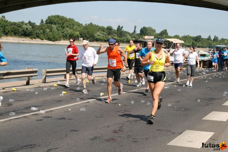 K&H Olimpiai Maraton és félmaraton váltó futás Budapest képek 1. fotók maraton_0989.jpg maraton_0989.jpg