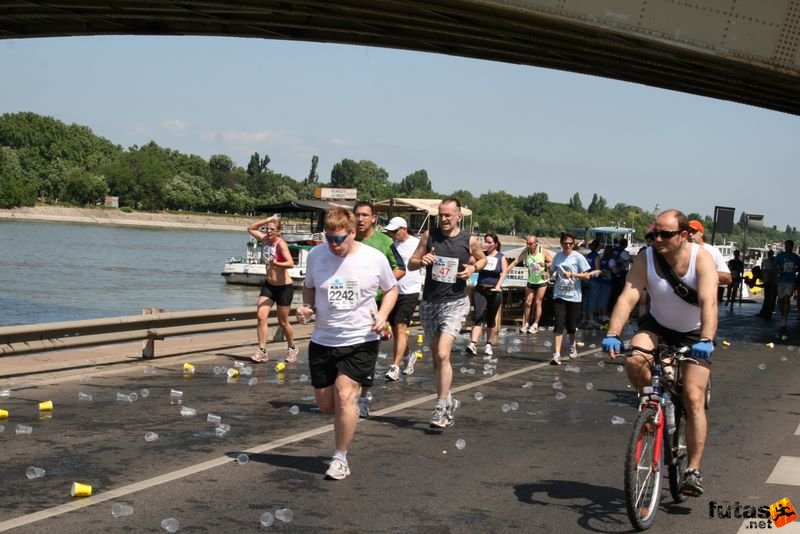 K&H Olimpiai Maraton és félmaraton váltó futás Budapest képek 1. fotók maraton_0990.jpg maraton_0990.jpg