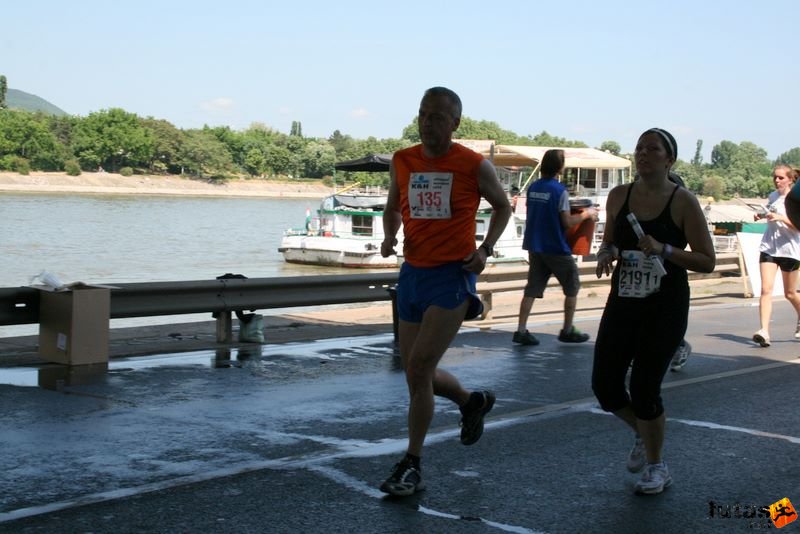 K&H Olimpiai Maraton és félmaraton váltó futás Budapest képek 1. fotók maraton_1005.jpg maraton_1005.jpg