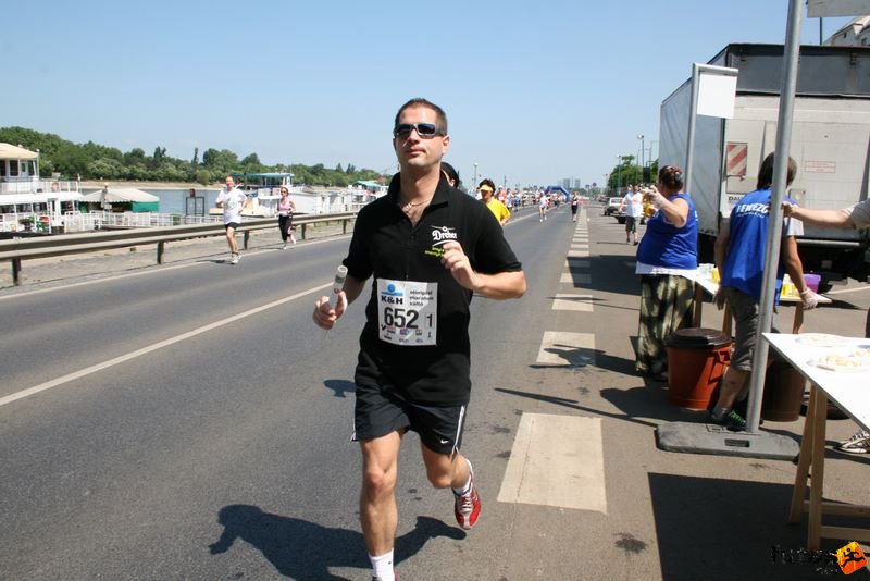 K&H Olimpiai Maraton és félmaraton váltó futás Budapest képek 1. fotók maraton_1007.jpg maraton_1007.jpg