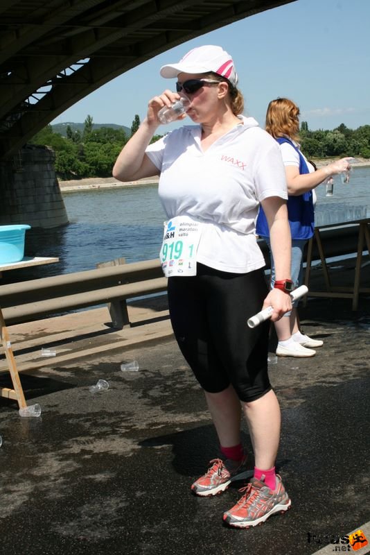 K&H Olimpiai Maraton és félmaraton váltó futás Budapest képek 1. fotók maraton_1022.jpg maraton_1022.jpg