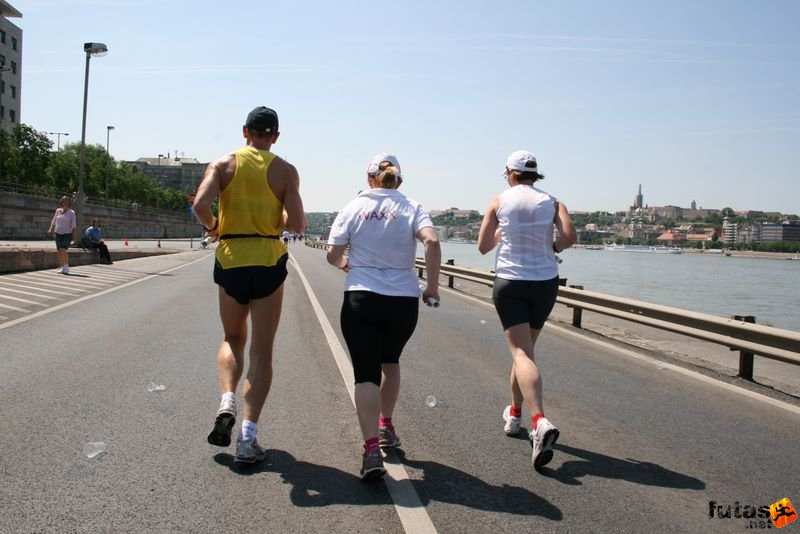 K&H Olimpiai Maraton és félmaraton váltó futás Budapest képek 1. fotók maraton_1028.jpg maraton_1028.jpg