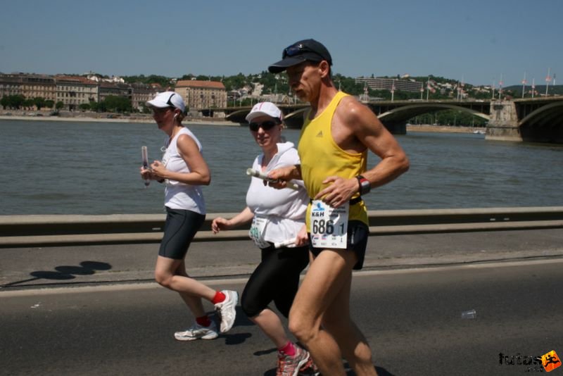 K&H Olimpiai Maraton és félmaraton váltó futás Budapest képek 1. fotók maraton_1029.jpg maraton_1029.jpg