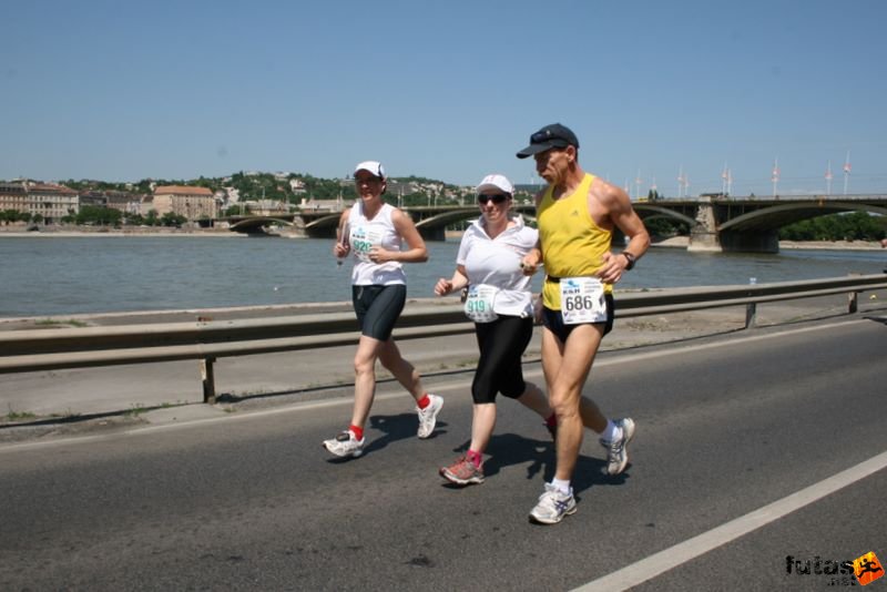 K&H Olimpiai Maraton és félmaraton váltó futás Budapest képek 1. fotók maraton_1031.jpg maraton_1031.jpg
