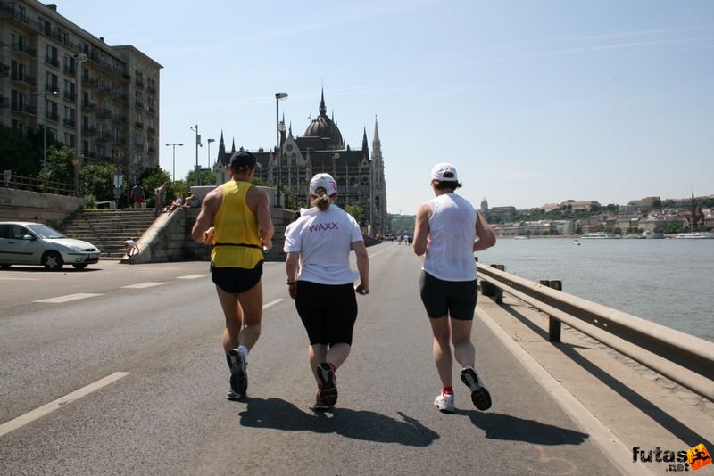 K&H Olimpiai Maraton és félmaraton váltó futás Budapest képek 1. fotók maraton_1035.jpg maraton_1035.jpg
