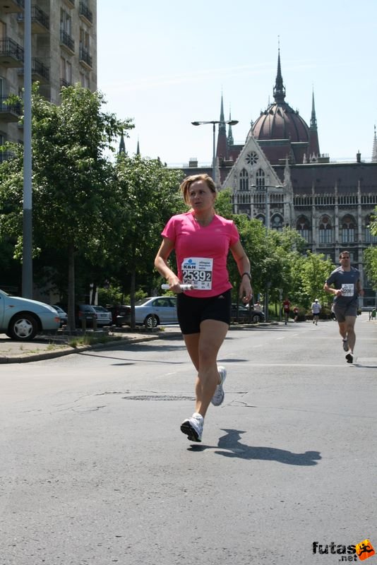 K&H Olimpiai Maraton és félmaraton váltó futás Budapest képek 1. fotók maraton_1037.jpg maraton_1037.jpg
