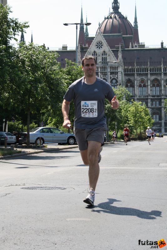 K&H Olimpiai Maraton és félmaraton váltó futás Budapest képek 1. fotók maraton_1038.jpg maraton_1038.jpg