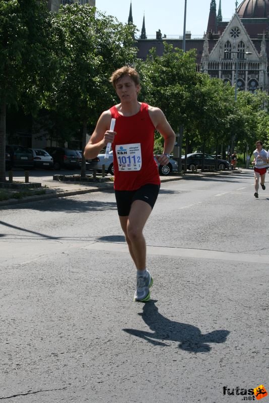 K&H Olimpiai Maraton és félmaraton váltó futás Budapest képek 1. fotók maraton_1040.jpg maraton_1040.jpg