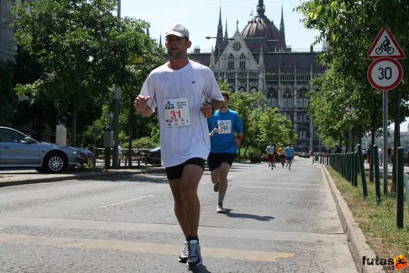 K&H Olimpiai Maraton és félmaraton váltó futás Budapest képek 1. fotók maraton_1043.jpg maraton_1043.jpg