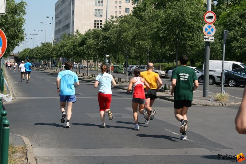 K&H Olimpiai Maraton és félmaraton váltó futás Budapest képek 1. fotók maraton_1046.jpg maraton_1046.jpg
