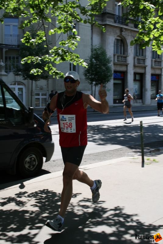 K&H Olimpiai Maraton és félmaraton váltó futás Budapest képek 1. fotók maraton_1062.jpg maraton_1062.jpg