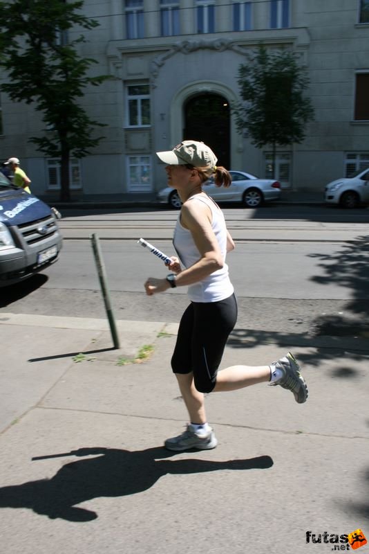 K&H Olimpiai Maraton és félmaraton váltó futás Budapest képek 1. fotók maraton_1063.jpg maraton_1063.jpg