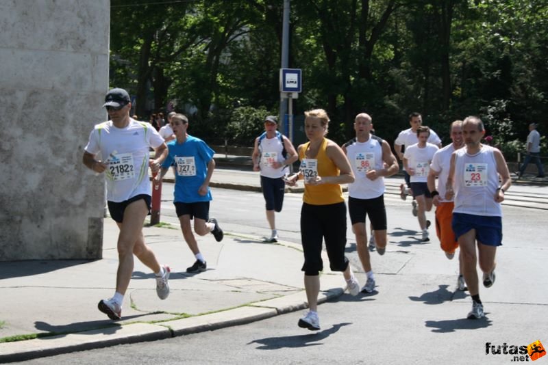 K&H Olimpiai Maraton és félmaraton váltó futás Budapest képek 1. fotók maraton_1065.jpg maraton_1065.jpg