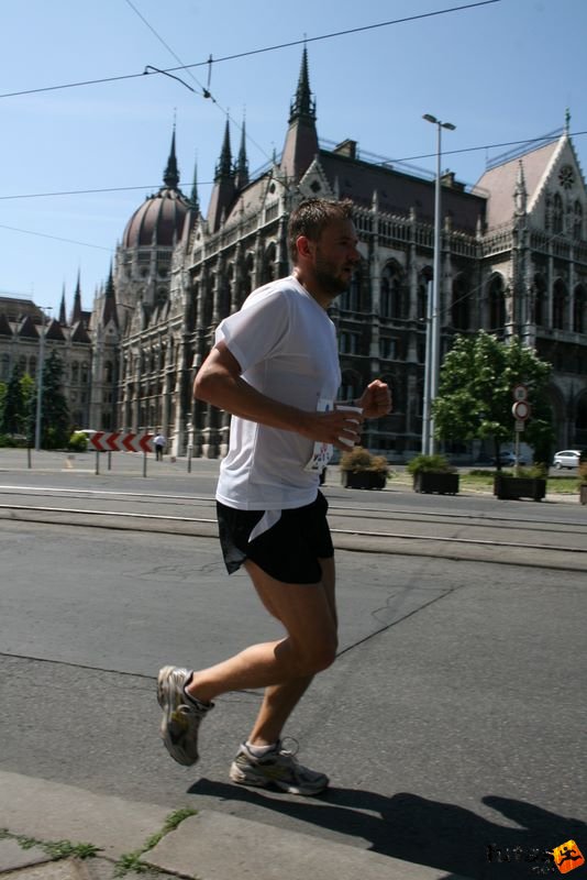 K&H Olimpiai Maraton és félmaraton váltó futás Budapest képek 1. fotók maraton_1067.jpg maraton_1067.jpg