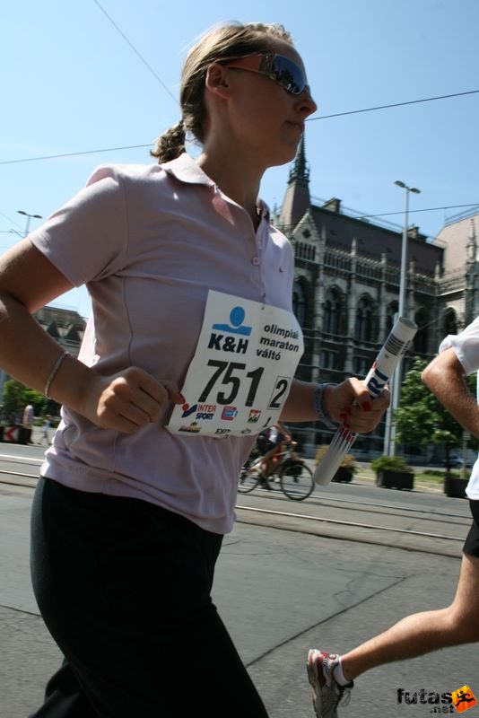 K&H Olimpiai Maraton és félmaraton váltó futás Budapest képek 1. fotók maraton_1069.jpg maraton_1069.jpg