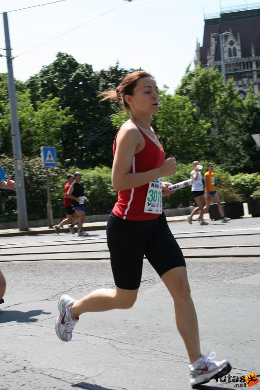 K&H Olimpiai Maraton és félmaraton váltó futás Budapest képek 1. fotók maraton_1073.jpg maraton_1073.jpg