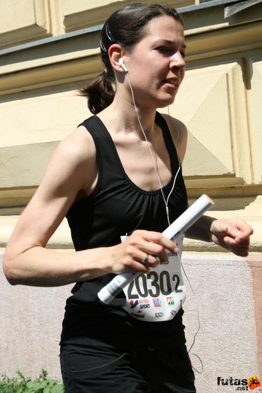 K&H Maraton és félmaraton váltó maraton_1179.jpg maraton_1179.jpg K&H Olimpiai Maraton és félmaraton váltó futás Budapest képek 2. fotók maraton_1179.jpg maraton_1179.jpg