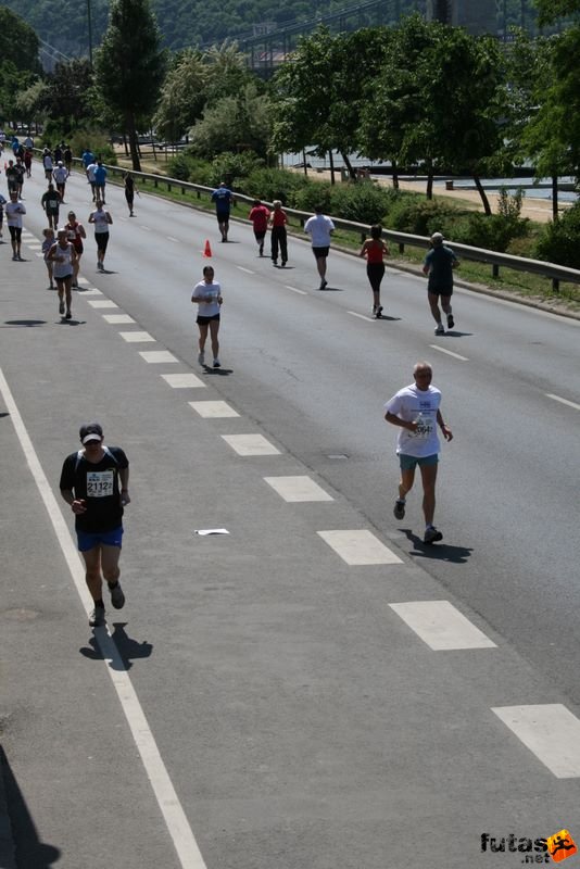 K&H Maraton és félmaraton váltó maraton_1207.jpg maraton_1207.jpg K&H Olimpiai Maraton és félmaraton váltó futás Budapest képek 2. fotók maraton_1207.jpg maraton_1207.jpg