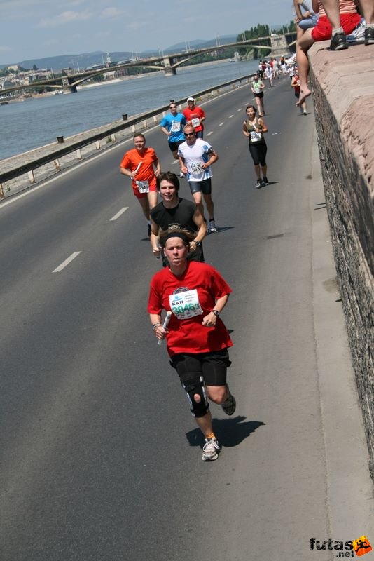 K&H Olimpiai Maraton és félmaraton váltó futás Budapest képek 3. fotók maraton_1356.jpg maraton_1356.jpg