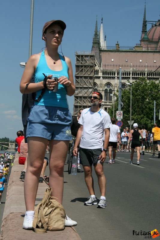 K&H Maraton és félmaraton váltó maraton_1380.jpg maraton_1380.jpg K&H Olimpiai Maraton és félmaraton váltó futás Budapest képek 3. fotók maraton_1380.jpg maraton_1380.jpg