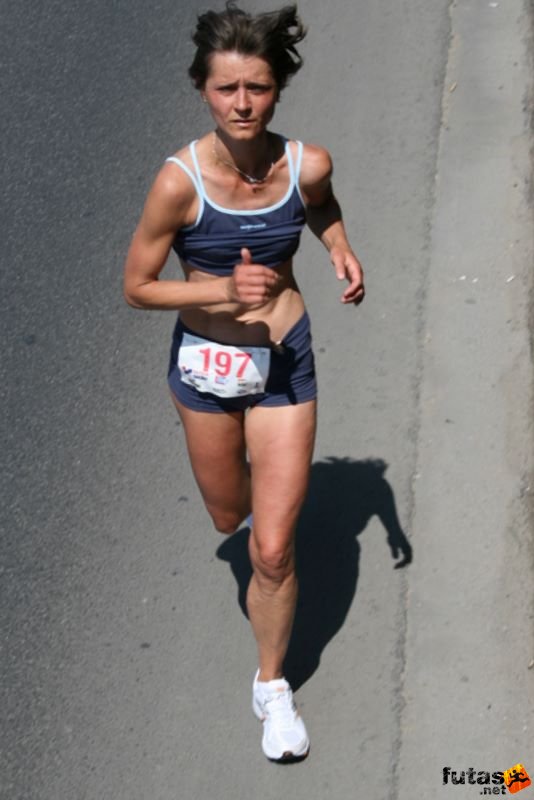 K&H Maraton és félmaraton váltó maraton_1390.jpg maraton_1390.jpg K&H Olimpiai Maraton és félmaraton váltó futás Budapest képek 3. fotók maraton_1390.jpg maraton_1390.jpg