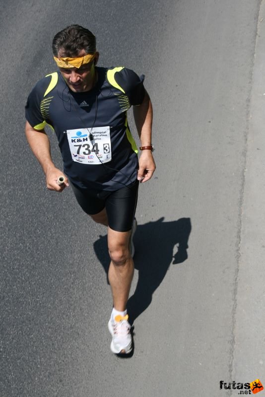 K&H Maraton és félmaraton váltó maraton_1394.jpg maraton_1394.jpg K&H Olimpiai Maraton és félmaraton váltó futás Budapest képek 3. fotók maraton_1394.jpg maraton_1394.jpg