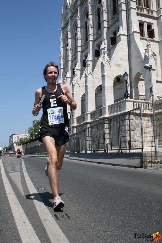 K&H Olimpiai Maraton és félmaraton váltó futás Budapest képek 3. fotók maraton_1462.jpg BEAC