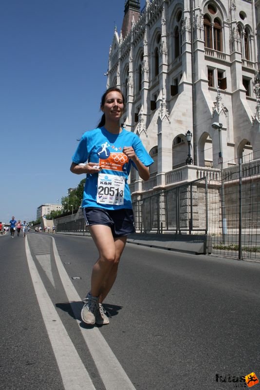 16. K&H Maraton és félmaraton váltó maraton_1471.jpg maraton_1471.jpg K&H Olimpiai Maraton és félmaraton váltó futás Budapest képek 4. fotók 2009 maraton_1471.jpg maraton_1471.jpg