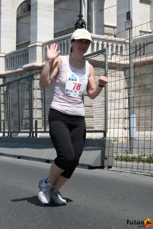 16. K&H Maraton és félmaraton váltó maraton_1475.jpg maraton_1475.jpg K&H Olimpiai Maraton és félmaraton váltó futás Budapest képek 4. fotók 2009 maraton_1475.jpg maraton_1475.jpg