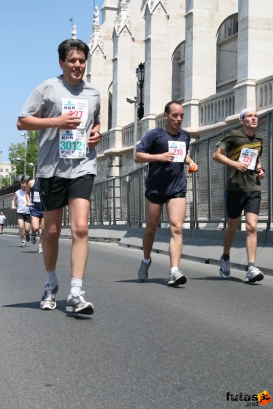 16. K&H Maraton és félmaraton váltó maraton_1482.jpg maraton_1482.jpg K&H Olimpiai Maraton és félmaraton váltó futás Budapest képek 4. fotók 2009 maraton_1482.jpg maraton_1482.jpg