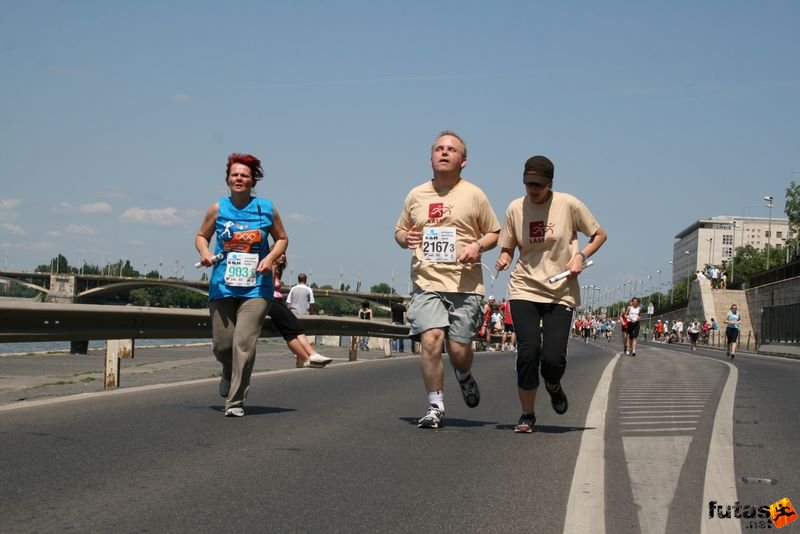 16. K&H Maraton és félmaraton váltó maraton_1491.jpg maraton_1491.jpg K&H Olimpiai Maraton és félmaraton váltó futás Budapest képek 4. fotók 2009 maraton_1491.jpg maraton_1491.jpg
