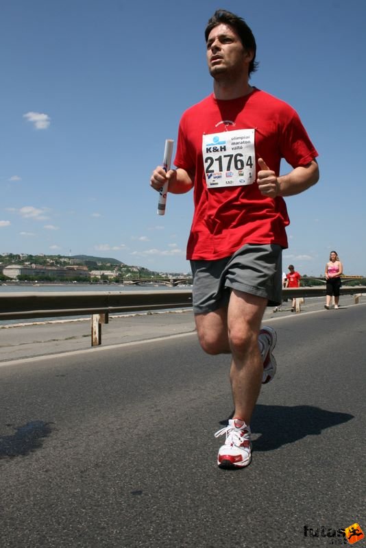 16. K&H Maraton és félmaraton váltó maraton_1505.jpg maraton_1505.jpg K&H Olimpiai Maraton és félmaraton váltó futás Budapest képek 4. fotók 2009 maraton_1505.jpg maraton_1505.jpg