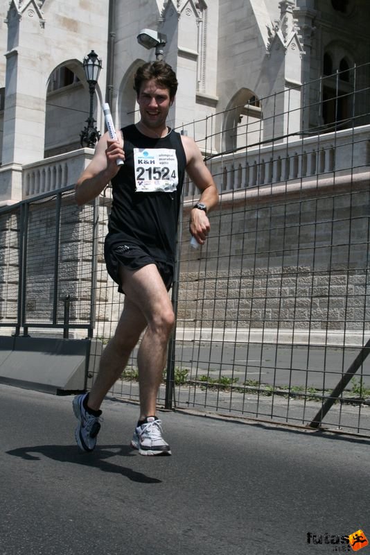 16. K&H Maraton és félmaraton váltó maraton_1520.jpg Katabox futócsapat K&H Olimpiai Maraton és félmaraton váltó futás Budapest képek 4. fotók 2009 maraton_1520.jpg Katabox futócsapat