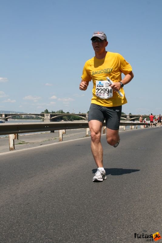 16. K&H Maraton és félmaraton váltó maraton_1532.jpg Villám Veterán futók K&H Olimpiai Maraton és félmaraton váltó futás Budapest képek 4. fotók 2009 maraton_1532.jpg Villám Veterán futók