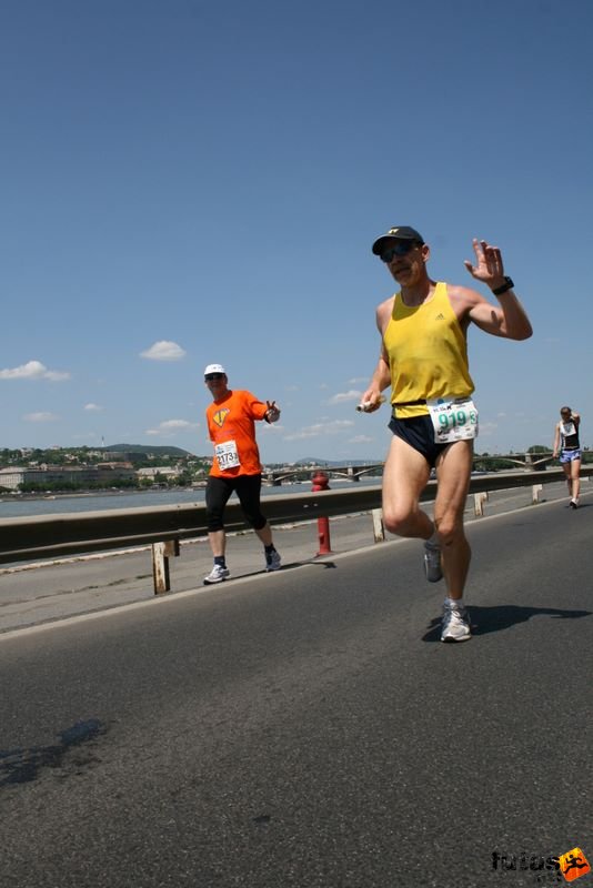 16. K&H Maraton és félmaraton váltó maraton_1548.jpg Steve K&H Olimpiai Maraton és félmaraton váltó futás Budapest képek 4. fotók 2009 maraton_1548.jpg Steve
