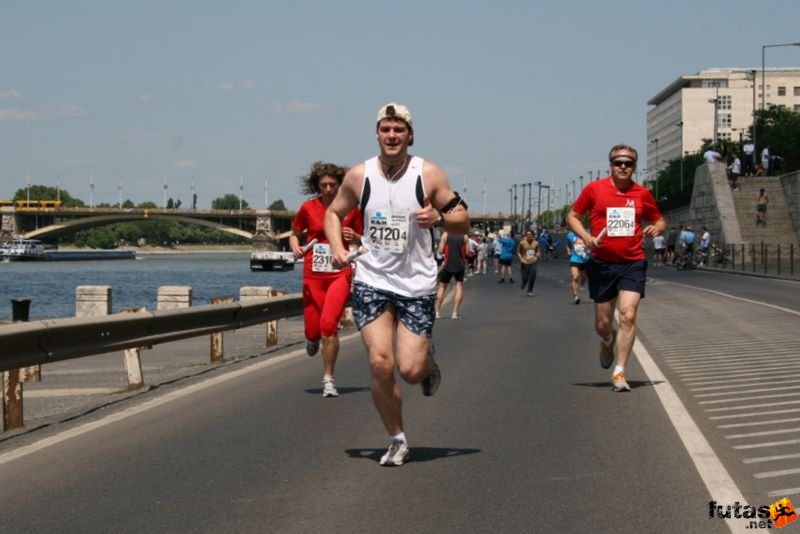 16. K&H Maraton és félmaraton váltó maraton_1567.jpg maraton_1567.jpg K&H Olimpiai Maraton és félmaraton váltó futás Budapest képek 4. fotók 2009 maraton_1567.jpg maraton_1567.jpg