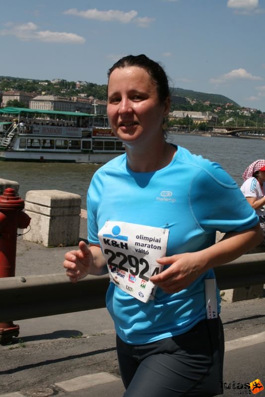 16. K&H Maraton és félmaraton váltó maraton_1573.jpg Utolérhetetlenek K&H Olimpiai Maraton és félmaraton váltó futás Budapest képek 4. fotók 2009 maraton_1573.jpg Utolérhetetlenek